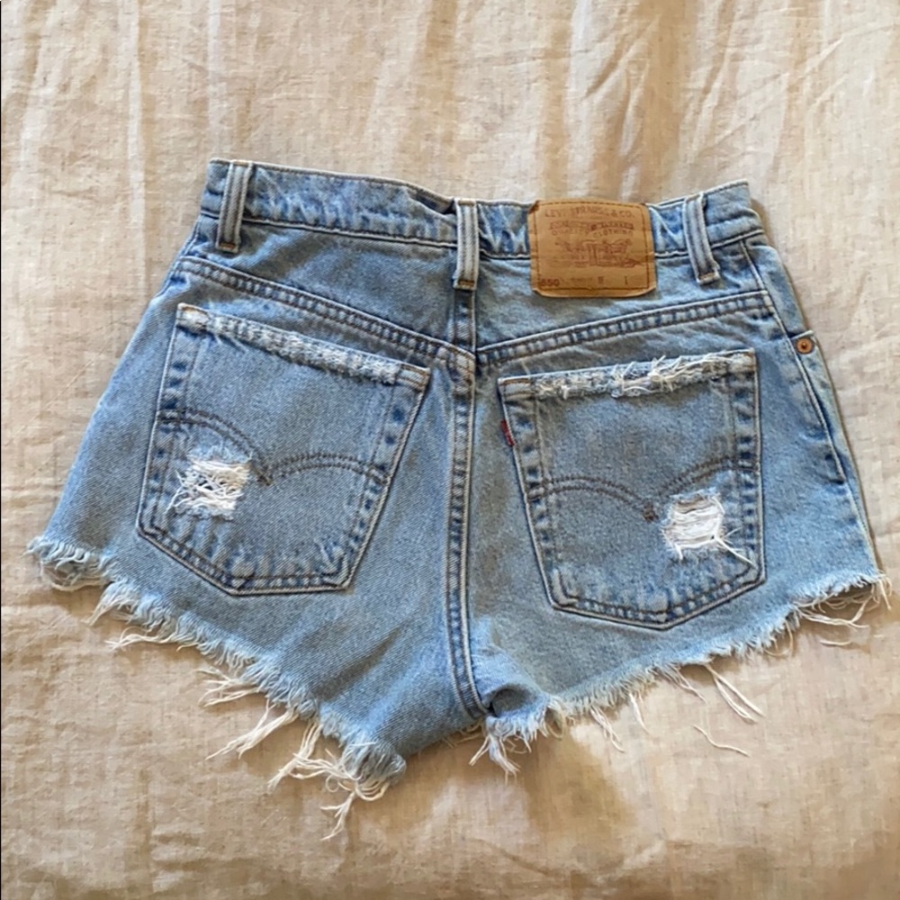 Vintage Levi’s denim shorts